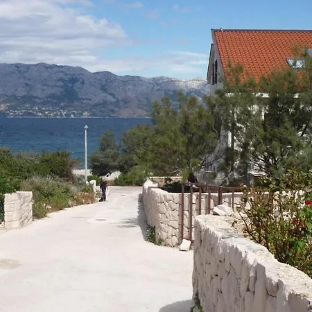 Apart-hotel Arija *