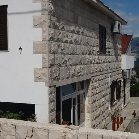 Arija Aparthotel Povlja (Brac)