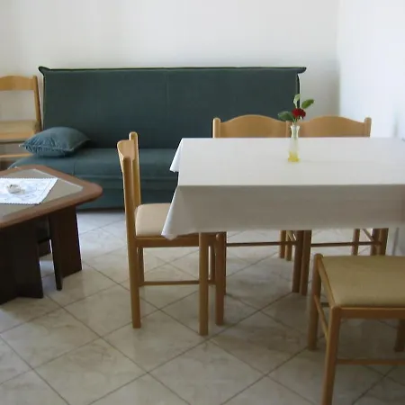 Aparthotel Arija Povlja (Brac)