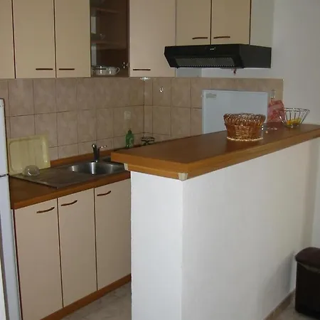 Aparthotel Arija *