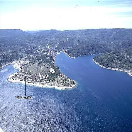 Arija Aparthotel Povlja (Brac)